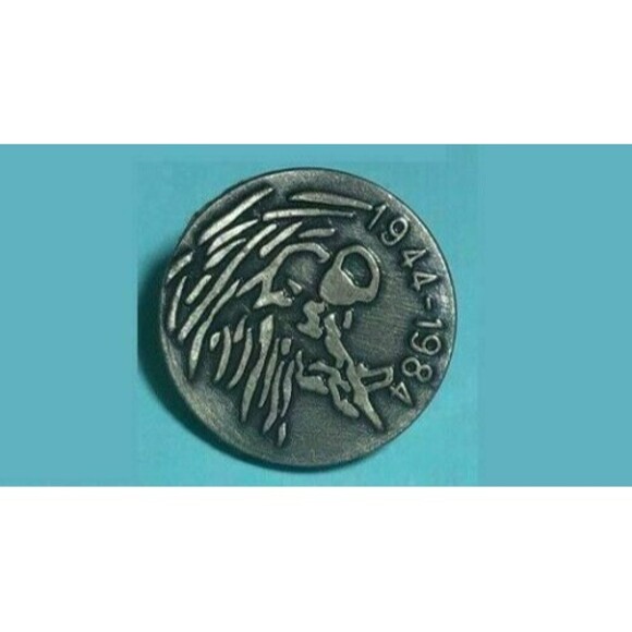 Vintage D-Day Memorial Pin, 1944-1984 ,40 year WWII Memorial Lapel Pin - Picture 2 of 2